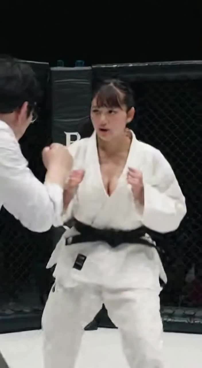 筋肉×格闘技の最強女子達💪🥊 のサムネイル