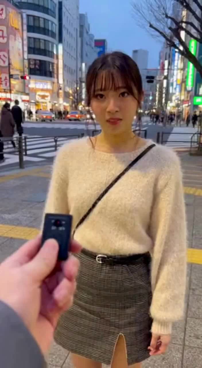 街角素人さんインタビュー のサムネイル