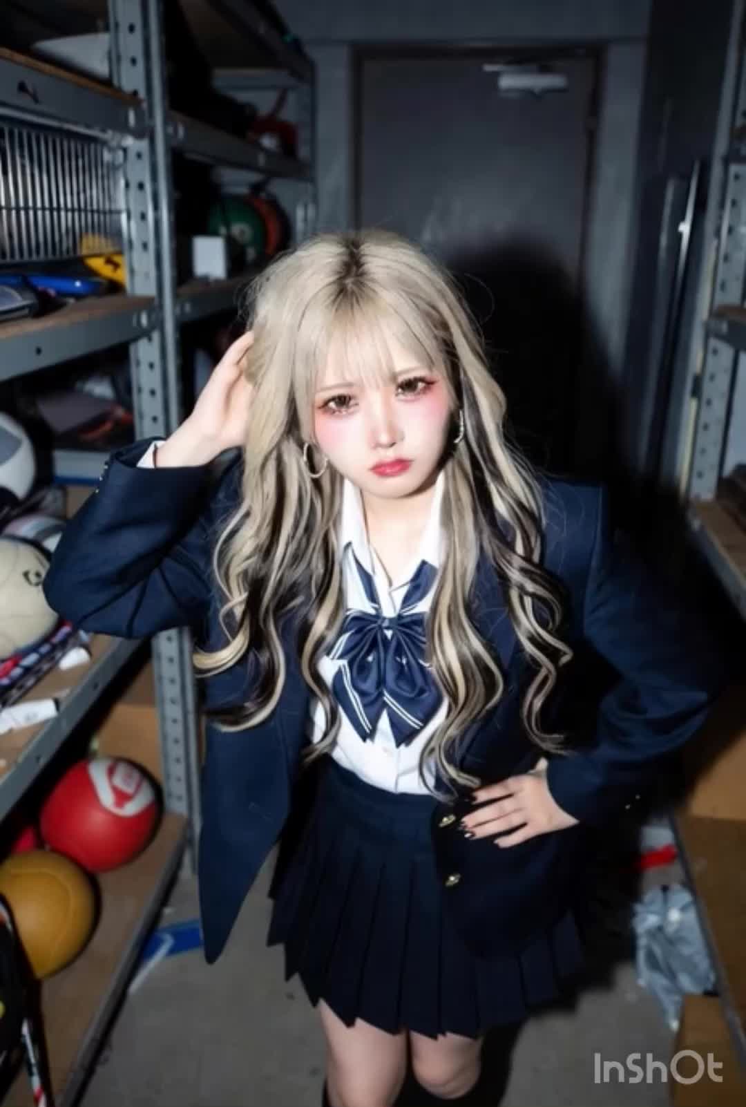 ギャルに土下座して頼み込んだら内緒で見せてくれた😭😭😭🩷 のサムネイル