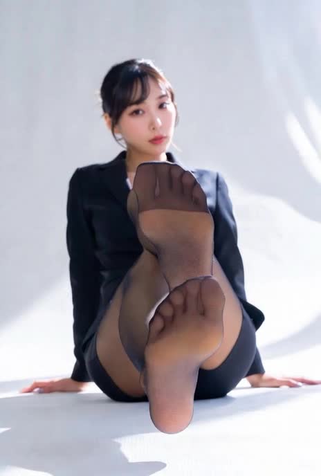 美女の酸っぱい匂い のサムネイル