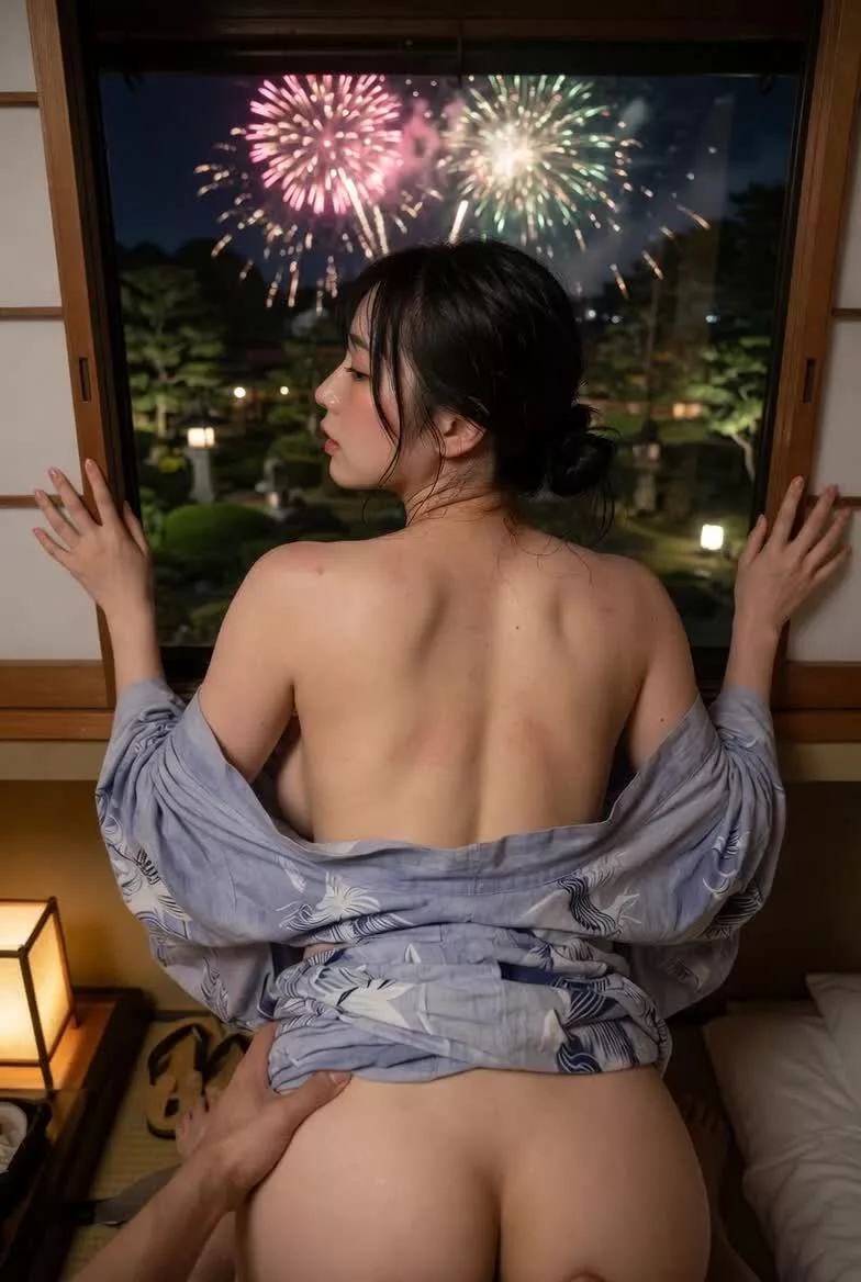 花火を見ながら立ちバック