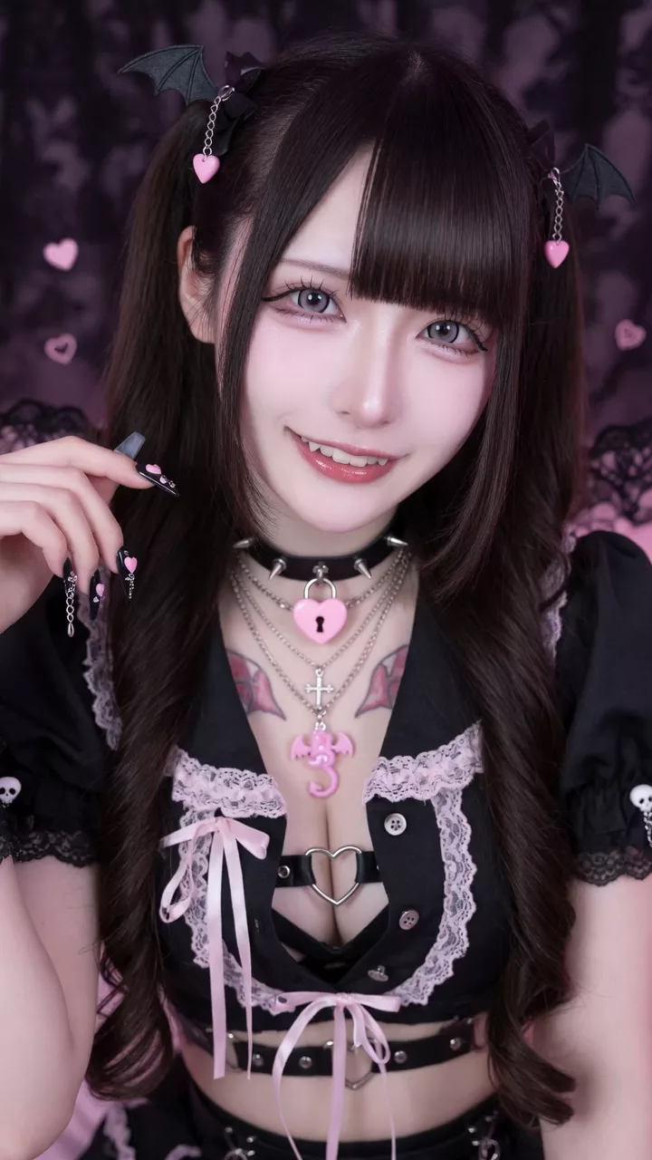 小悪魔系脱ぎ脱ぎ
