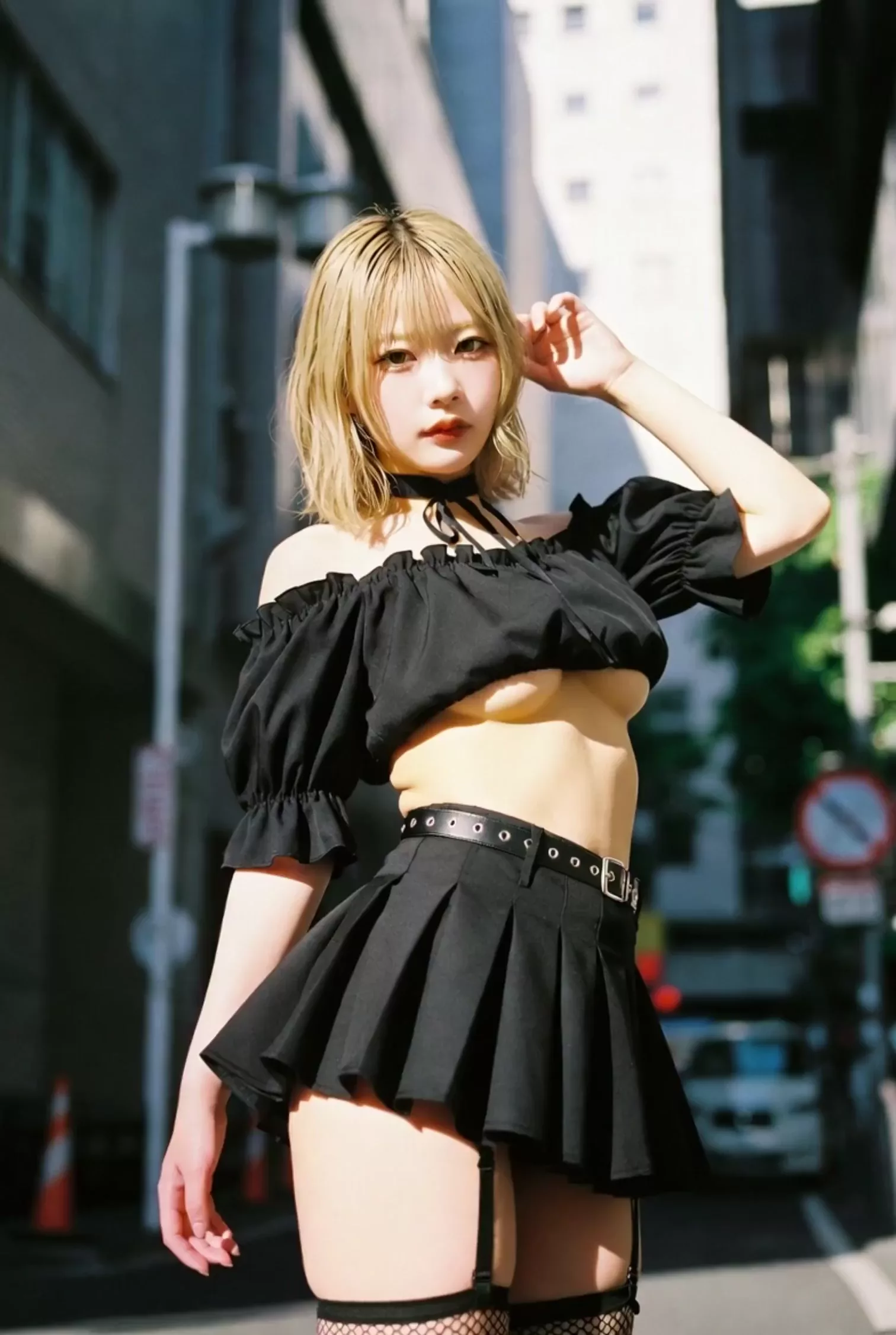 昼の姿と夜のムフフ💓 のサムネイル