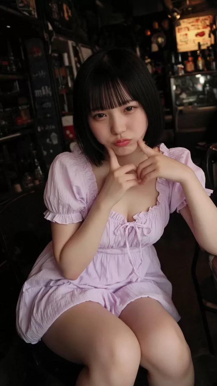合法ロリとキス顔